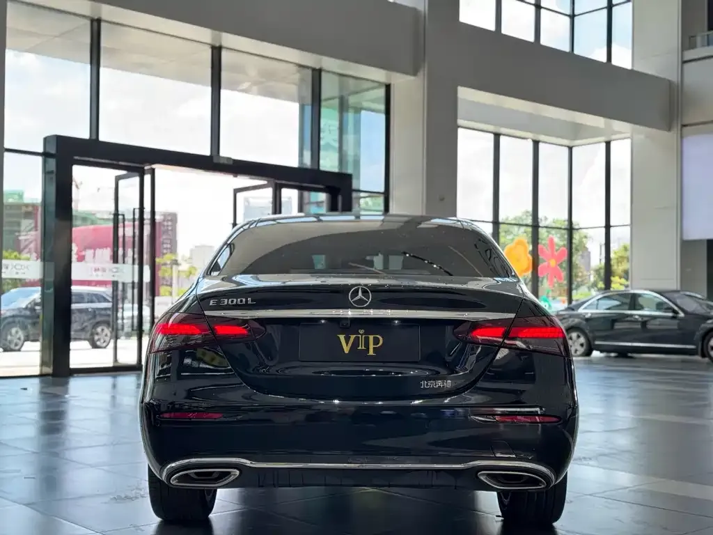 Mercedes-Benz E-Class 2023 из CN, фото 5