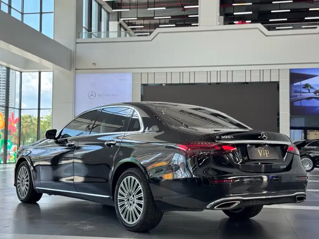 Mercedes-Benz E-Class 2023 из CN, фото 6