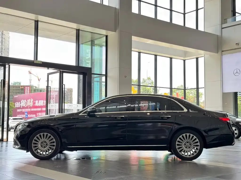 Mercedes-Benz E-Class 2023 из CN, фото 7