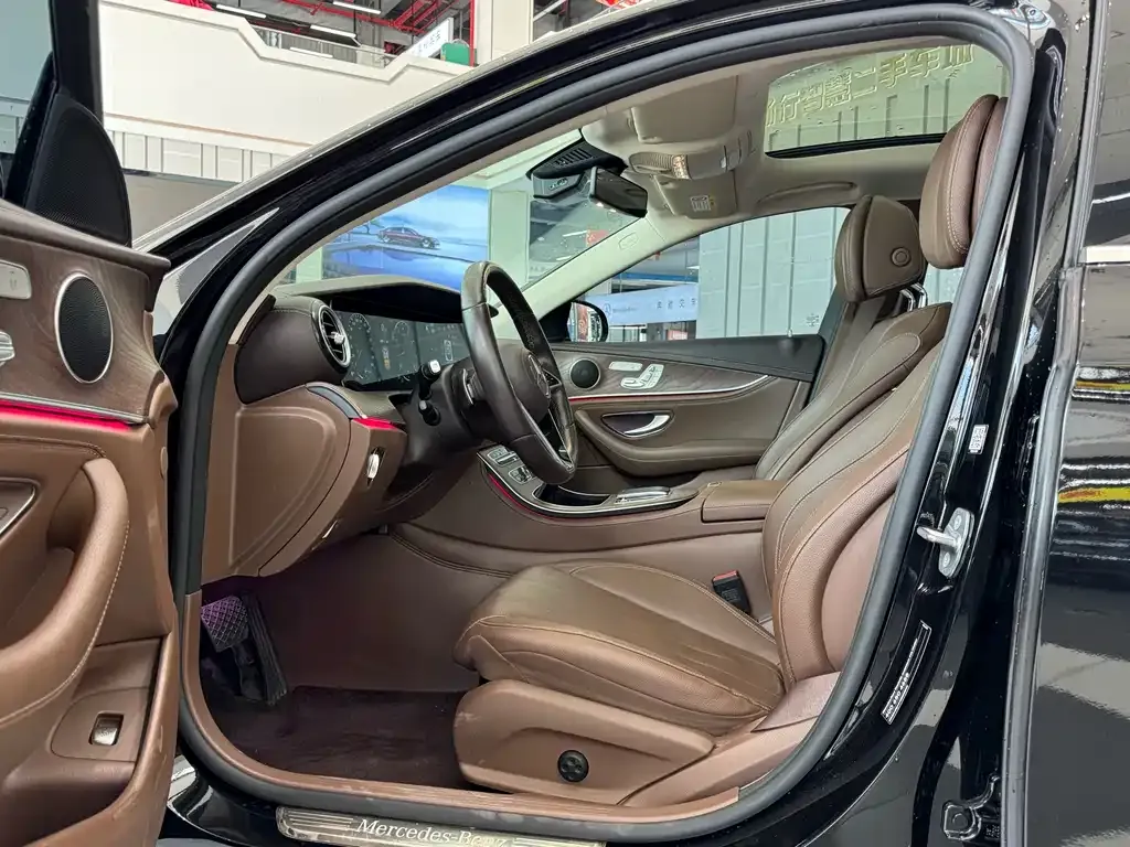 Mercedes-Benz E-Class 2023 из CN, фото 8
