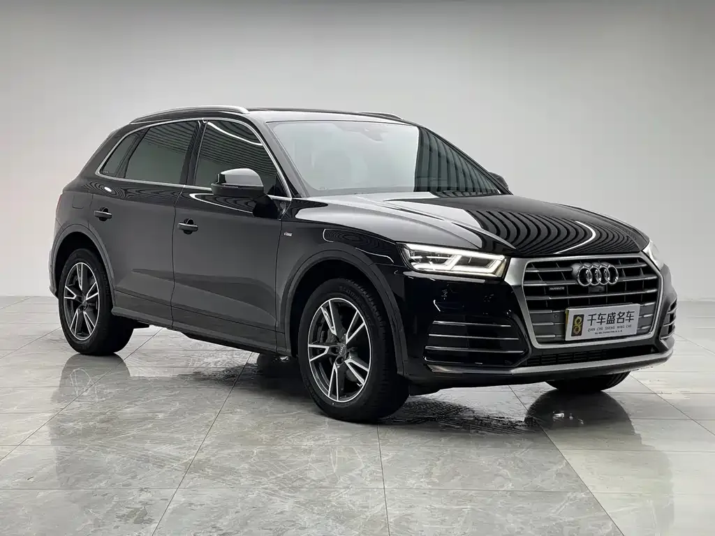 Audi Q5L 2021 из CN, фото 3
