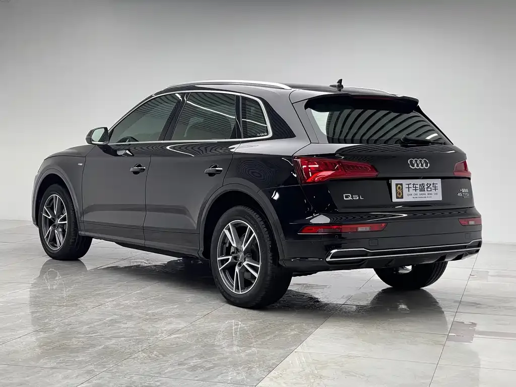 Audi Q5L 2021 из CN, фото 7