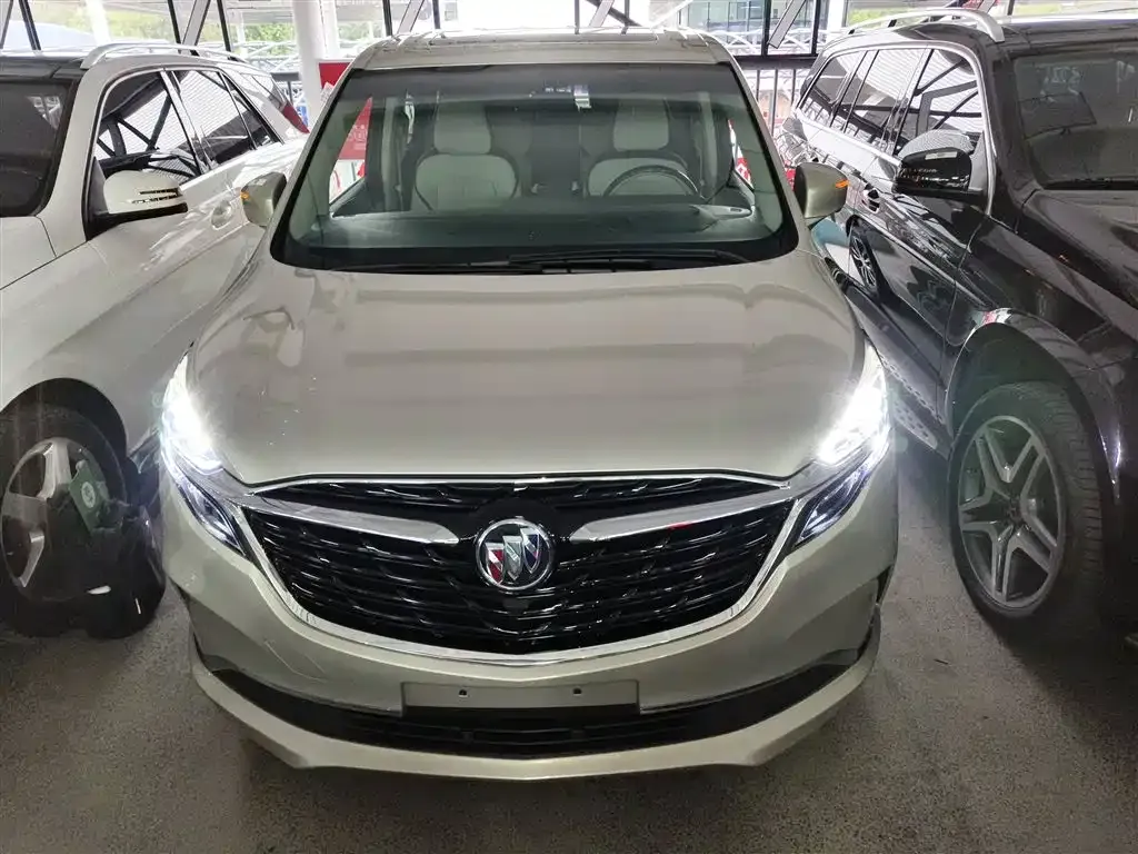 Buick GL8 2021 из CN, фото 3