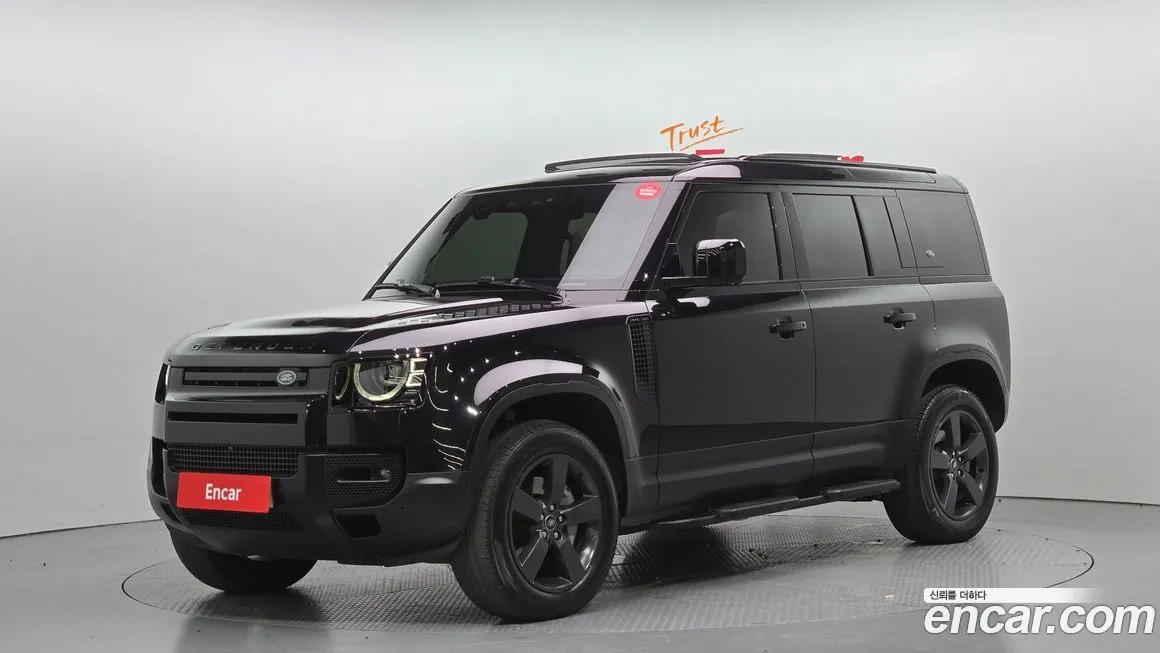 Land Rover Defender — фото 1