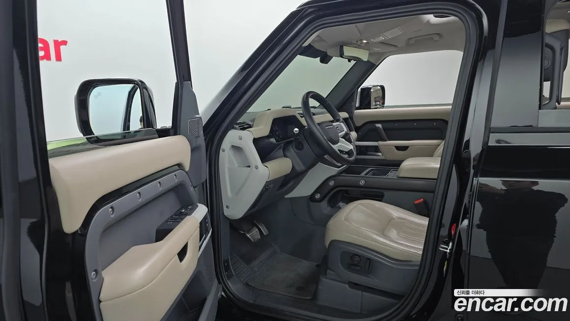 Land Rover Defender — фото 10