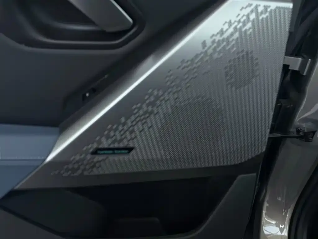 BMW i5 2024 из CN, фото 7