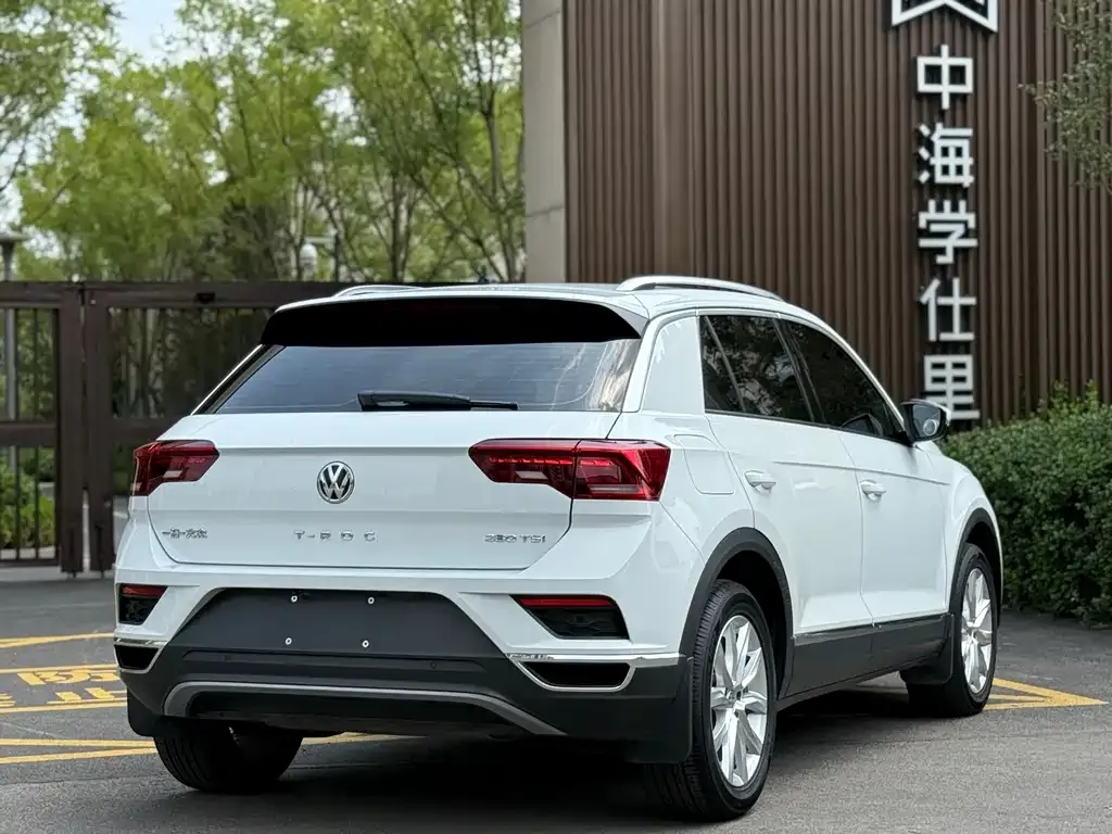 Volkswagen T-Roc 2021 из CN, фото 10