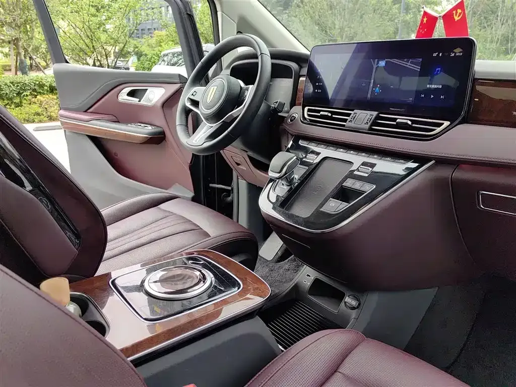 Hongqi HQ9 2023 из CN, фото 5