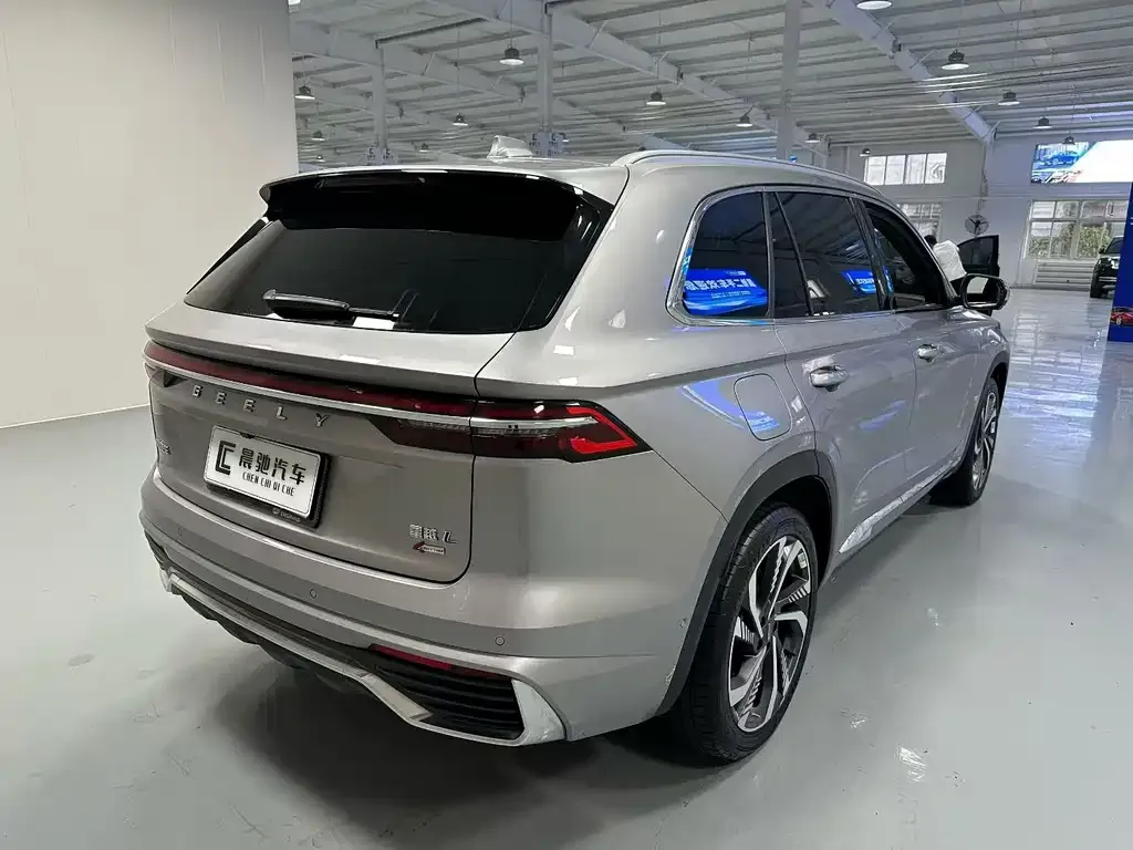 Geely Xingyue L — фото 4