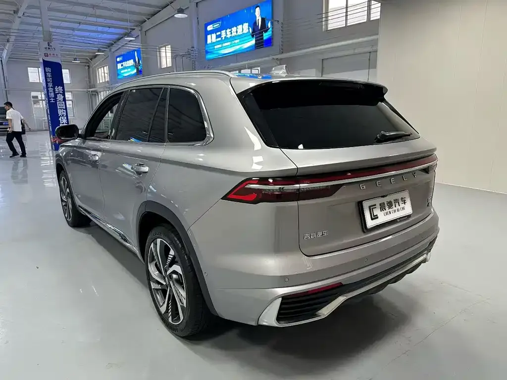 Geely Xingyue L — фото 6
