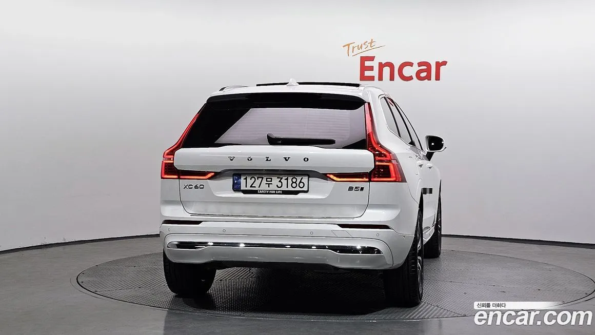 Volvo XC60 2024 из KR, фото 4