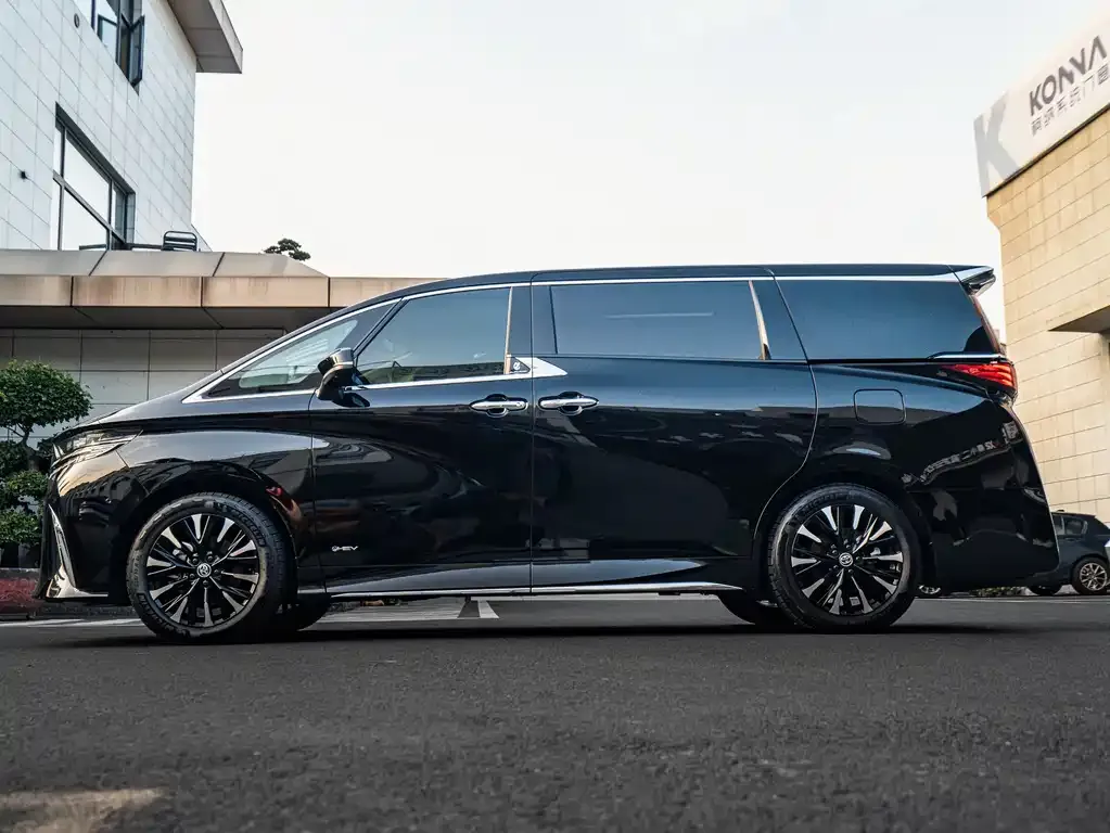 Toyota Alphard 2024 из CN, фото 3