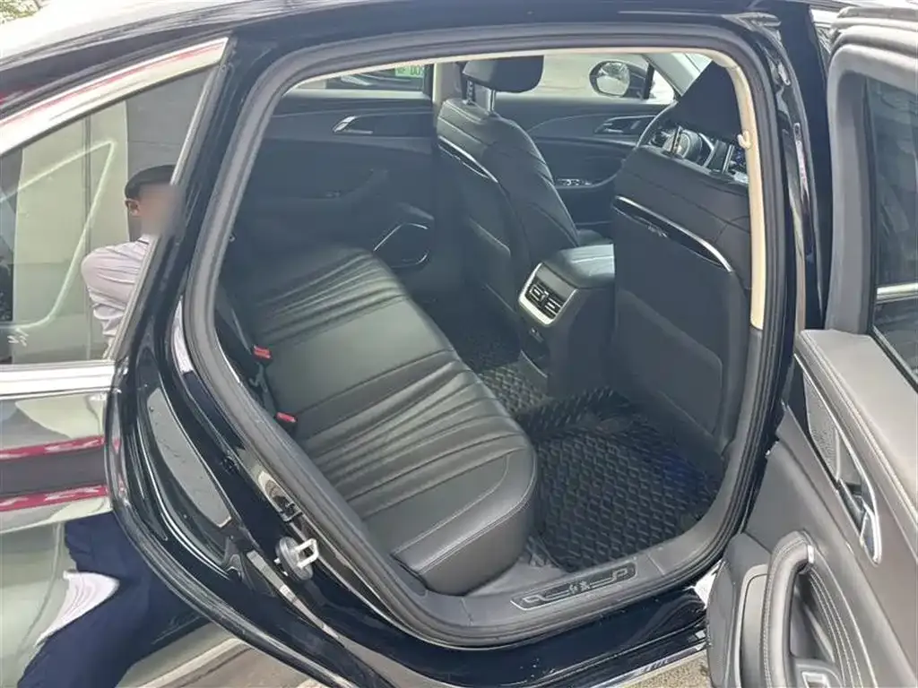 Hongqi H5 2024 из CN, фото 2