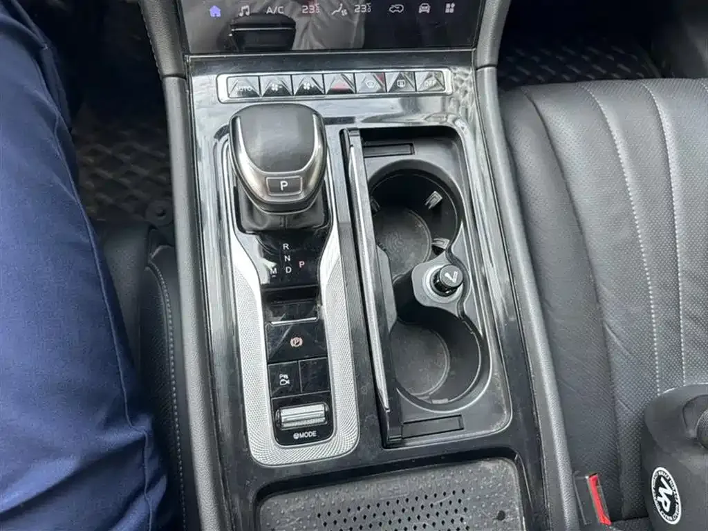 Hongqi H5 2024 из CN, фото 9