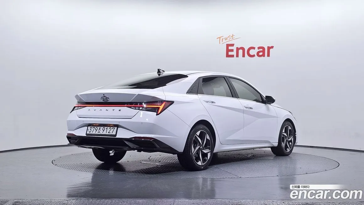 Hyundai AVANTE 2021 из KR, фото 2