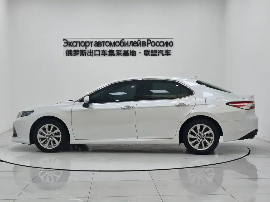 Toyota Camry 2021 из CN, фото 6
