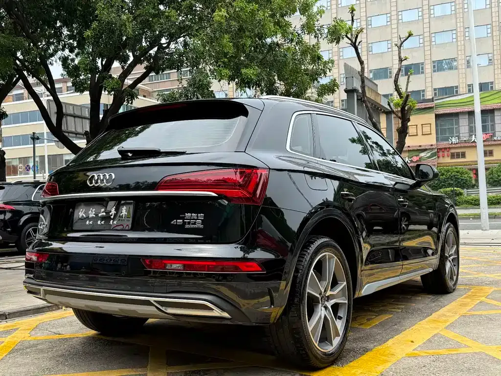 Audi Q5L 2022 из CN, фото 3