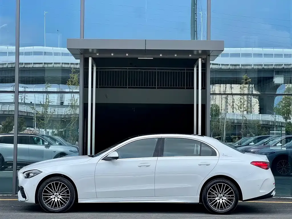 Mercedes-Benz C-Class 2024 из CN, фото 6