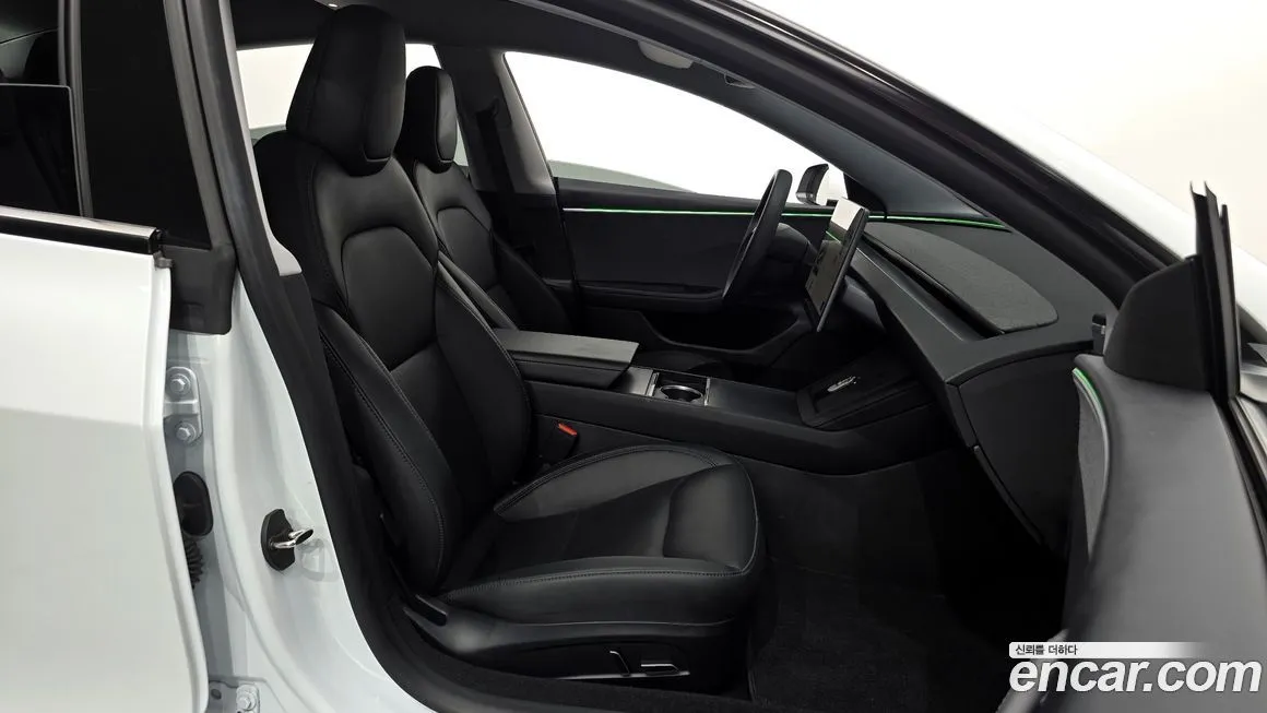 Tesla Model 3 2024 из KR, фото 10