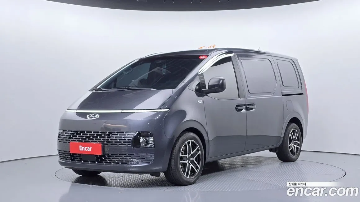 Hyundai Staria 2022 из KR, фото 1
