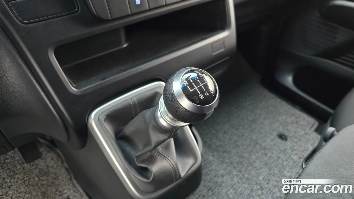 Hyundai Staria 2022 из KR, фото 9