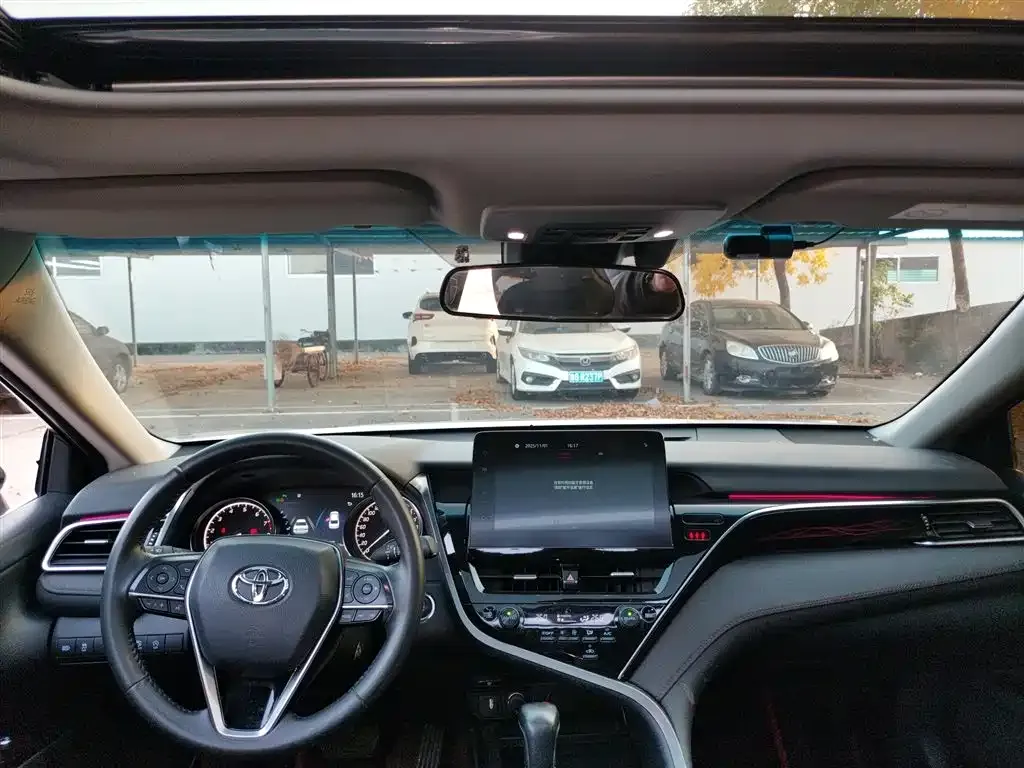 Toyota Camry 2021 из CN, фото 10