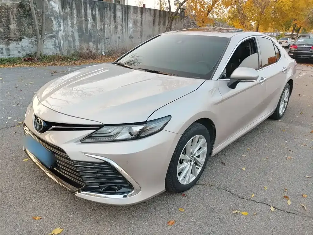 Toyota Camry 2021 из CN, фото 2