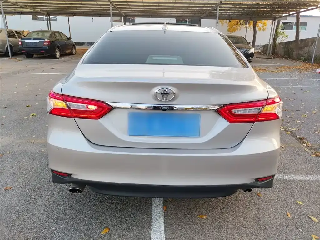 Toyota Camry 2021 из CN, фото 6