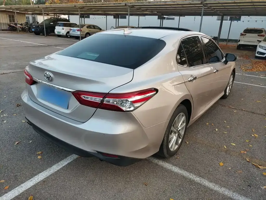 Toyota Camry 2021 из CN, фото 7