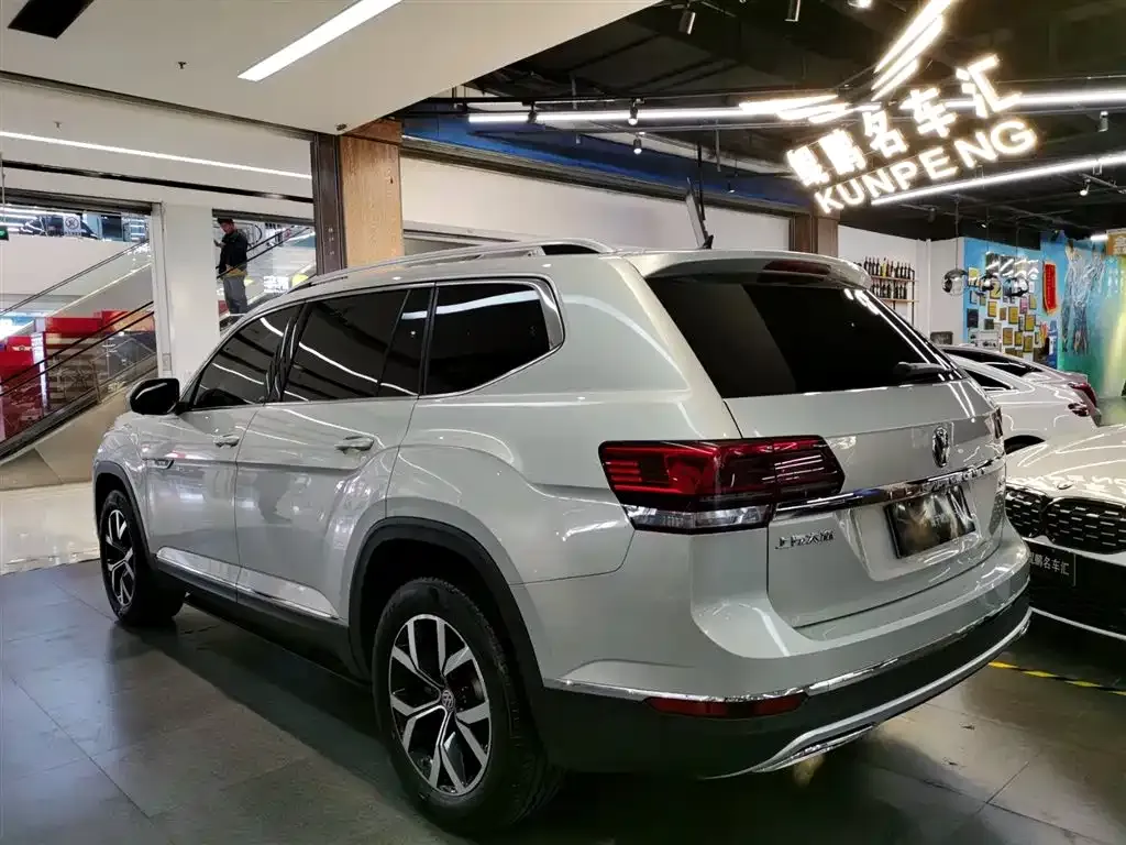 Volkswagen Teramont 2021 из CN, фото 3