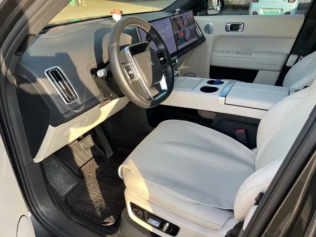 Li Auto L8 2023 из CN, фото 5