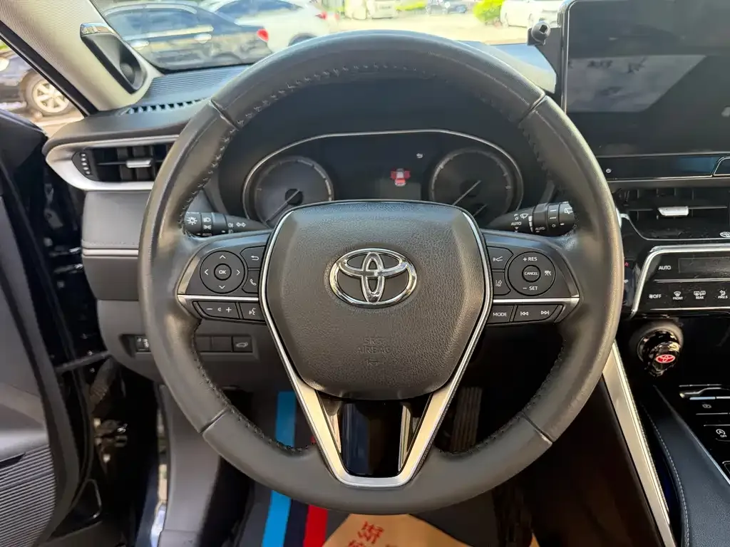 Toyota Venza 2023 из CN, фото 10