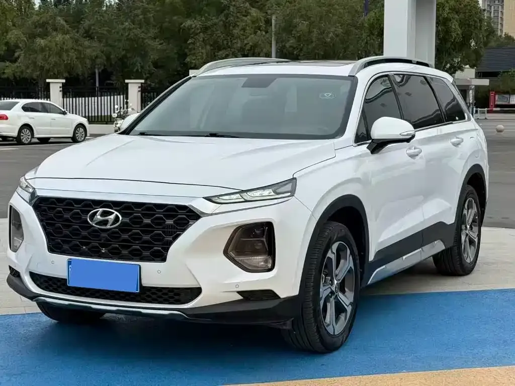 Hyundai Santa Fe 2021 из CN, фото 1