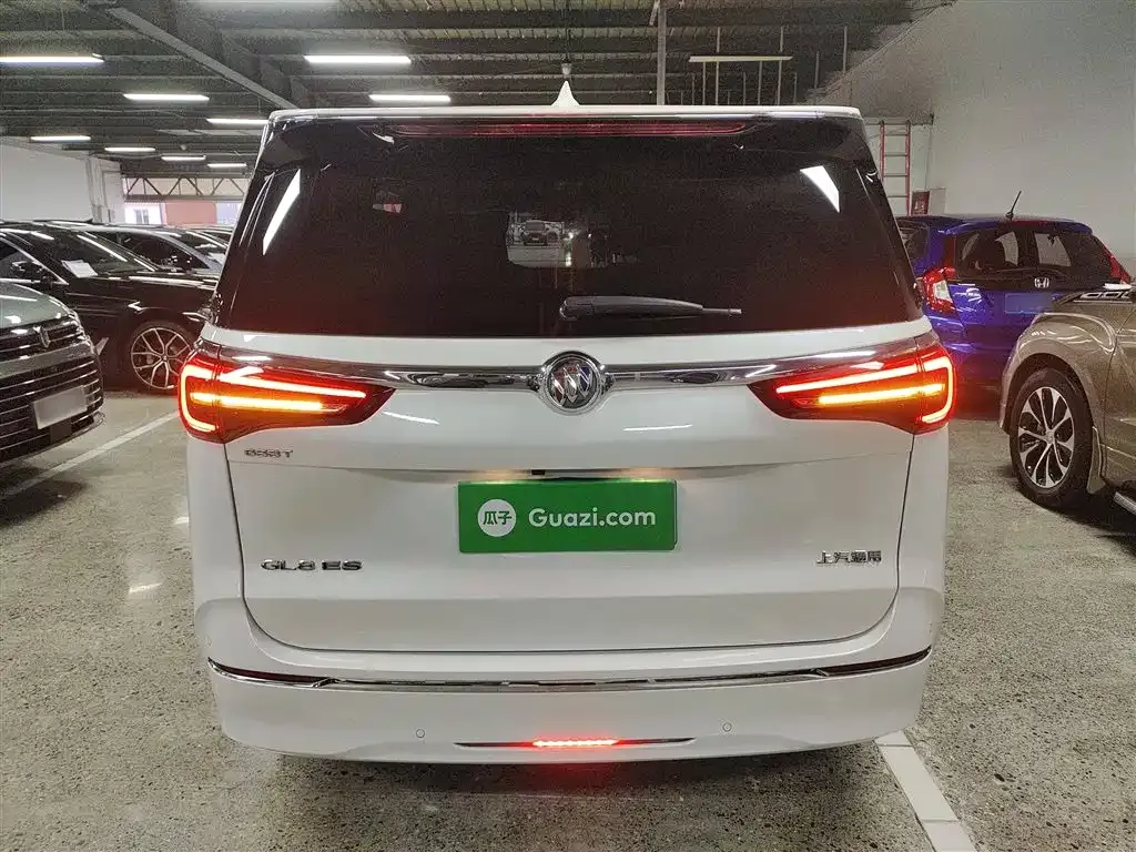 Buick GL8 2021 из CN, фото 6