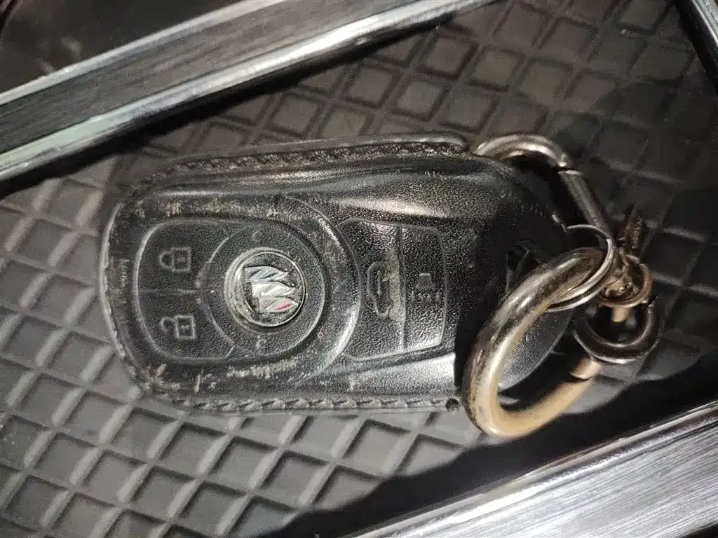 Buick GL8 2021 из CN, фото 9