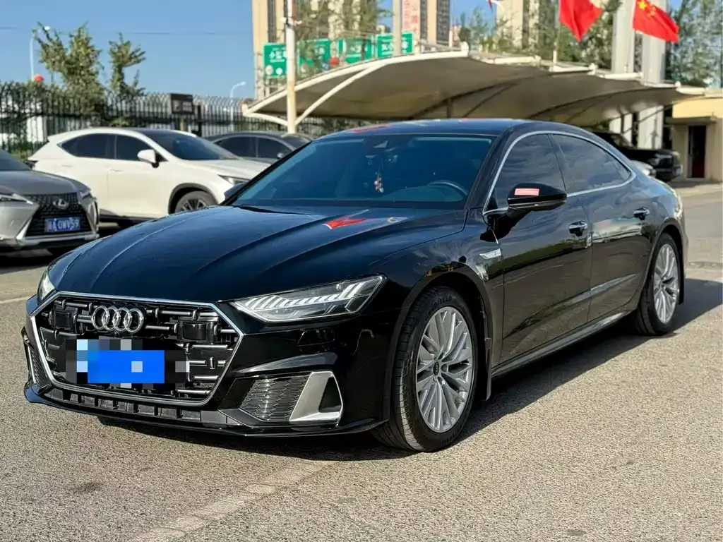 Audi A7L 2023 из CN, фото 1