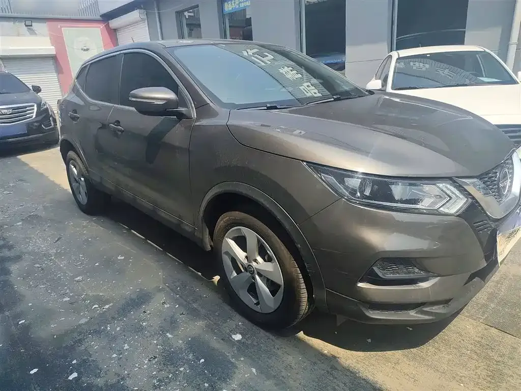 Nissan Qashqai — фото 7