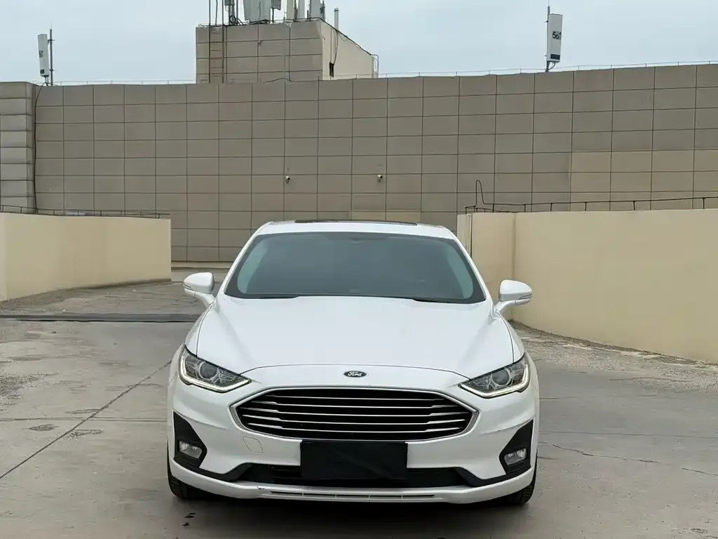 Ford Mondeo 2021 из CN, фото 2