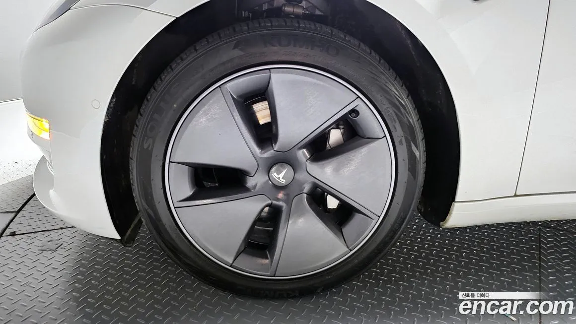 Tesla Model 3 2021 из KR, фото 5