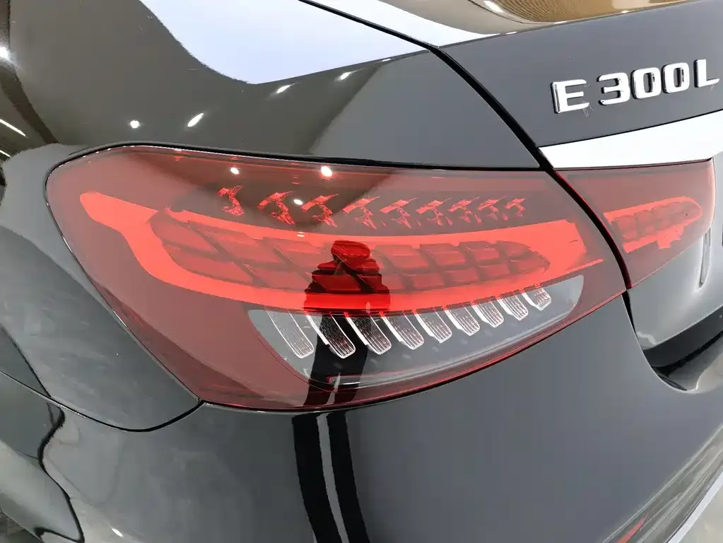 Mercedes-Benz E-Class 2022 из CN, фото 8