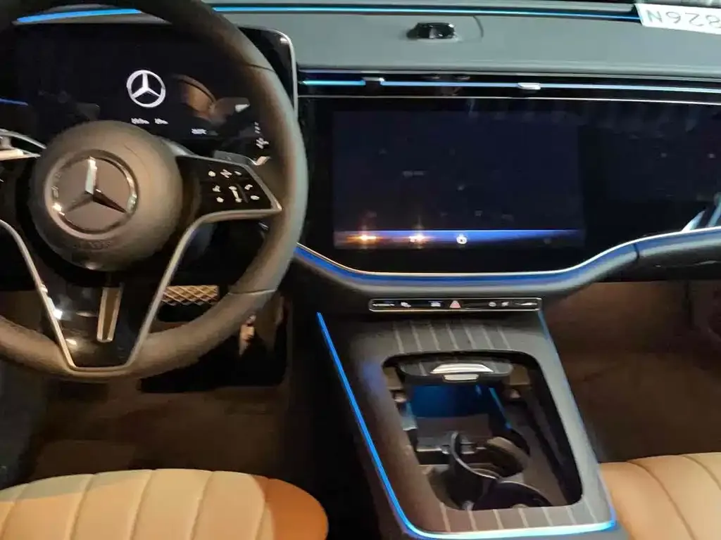 Mercedes-Benz E-Class 2025 из CN, фото 4