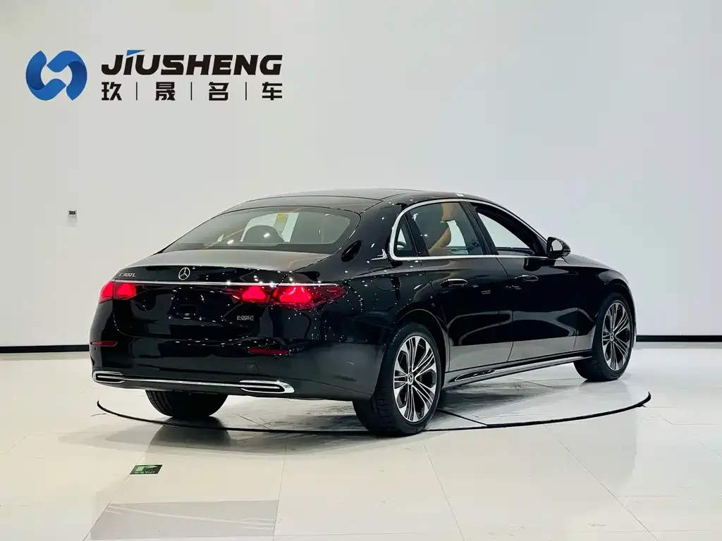 Mercedes-Benz E-Class 2025 из CN, фото 9