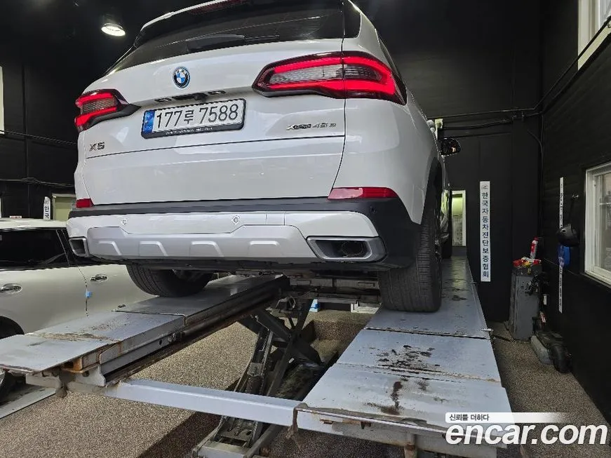 BMW X5 2022 из KR, фото 2