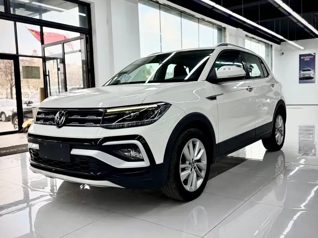 Volkswagen T-Cross — фото 1
