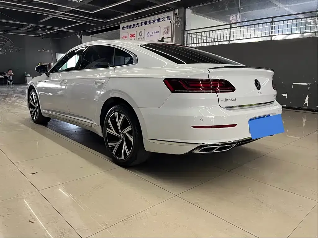 Volkswagen CC 2022 из CN, фото 7