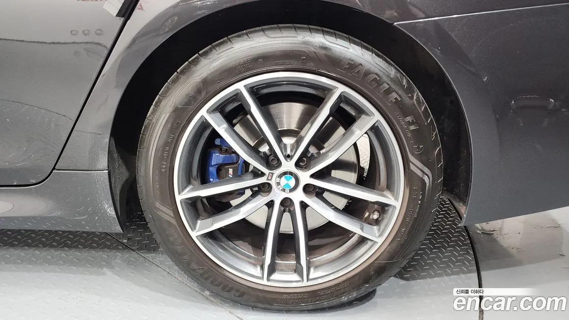 BMW 5-Series 2023 из KR, фото 5