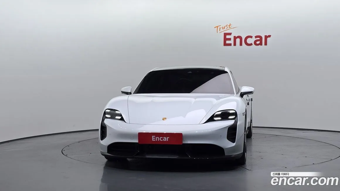 Porsche Taycan 2021 из KR, фото 3