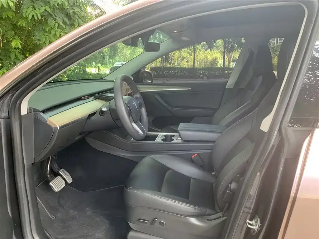 Tesla Model Y 2022 из CN, фото 8