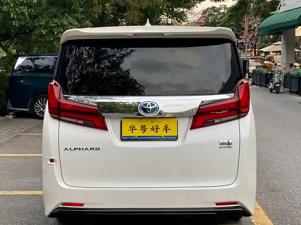 Toyota Alphard 2021 из CN, фото 3
