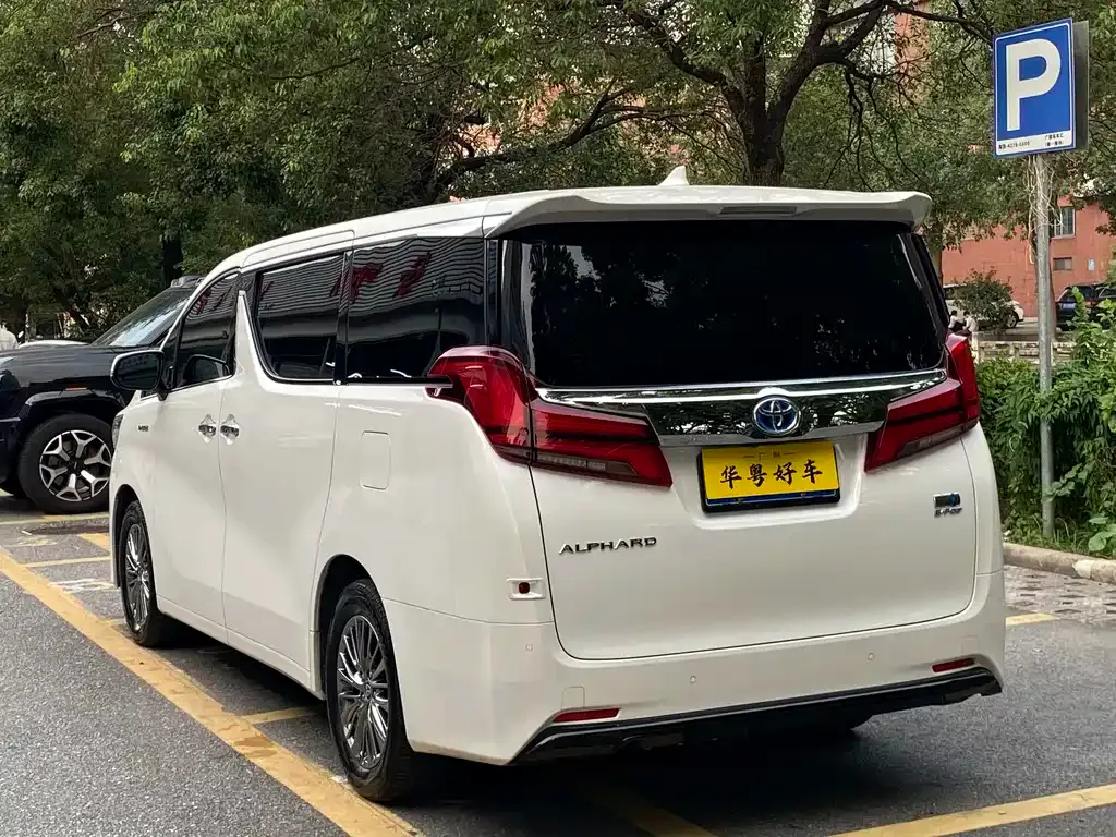 Toyota Alphard 2021 из CN, фото 4